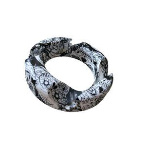 *NEW* GoDonut Ultra Phone Stand For Tablets & Most Smartphones - Skulls Design